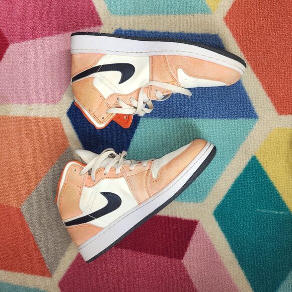 Nike Air Jordan 1 Mid Sneakers Team Orange / Black DV1336-800 GS 6.5Y - Picture 6 of 7